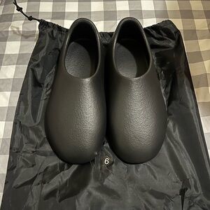 Yeezy Black Slip on Sneakers